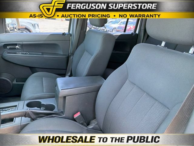Used 2011 Jeep Liberty Sport RWD image 18