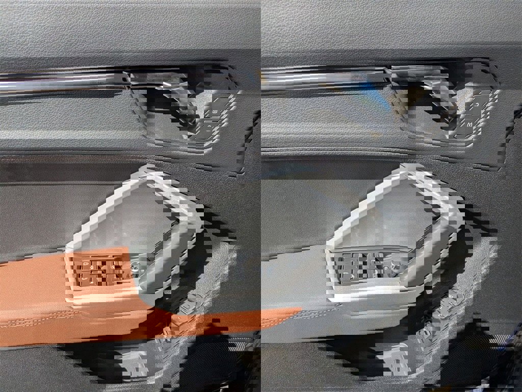 New 2025 Audi Q3 2.0T Premium image 10