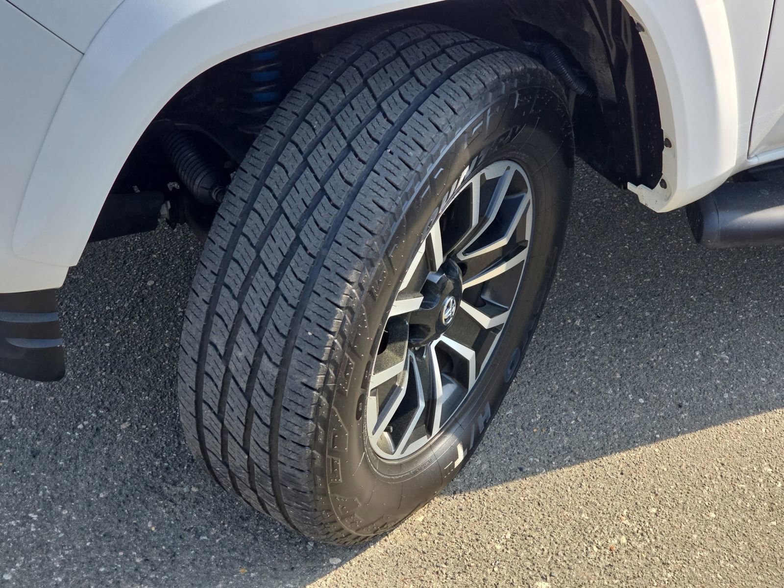 Used 2021 Toyota Tacoma TRD Sport w/ Technology Package image 36