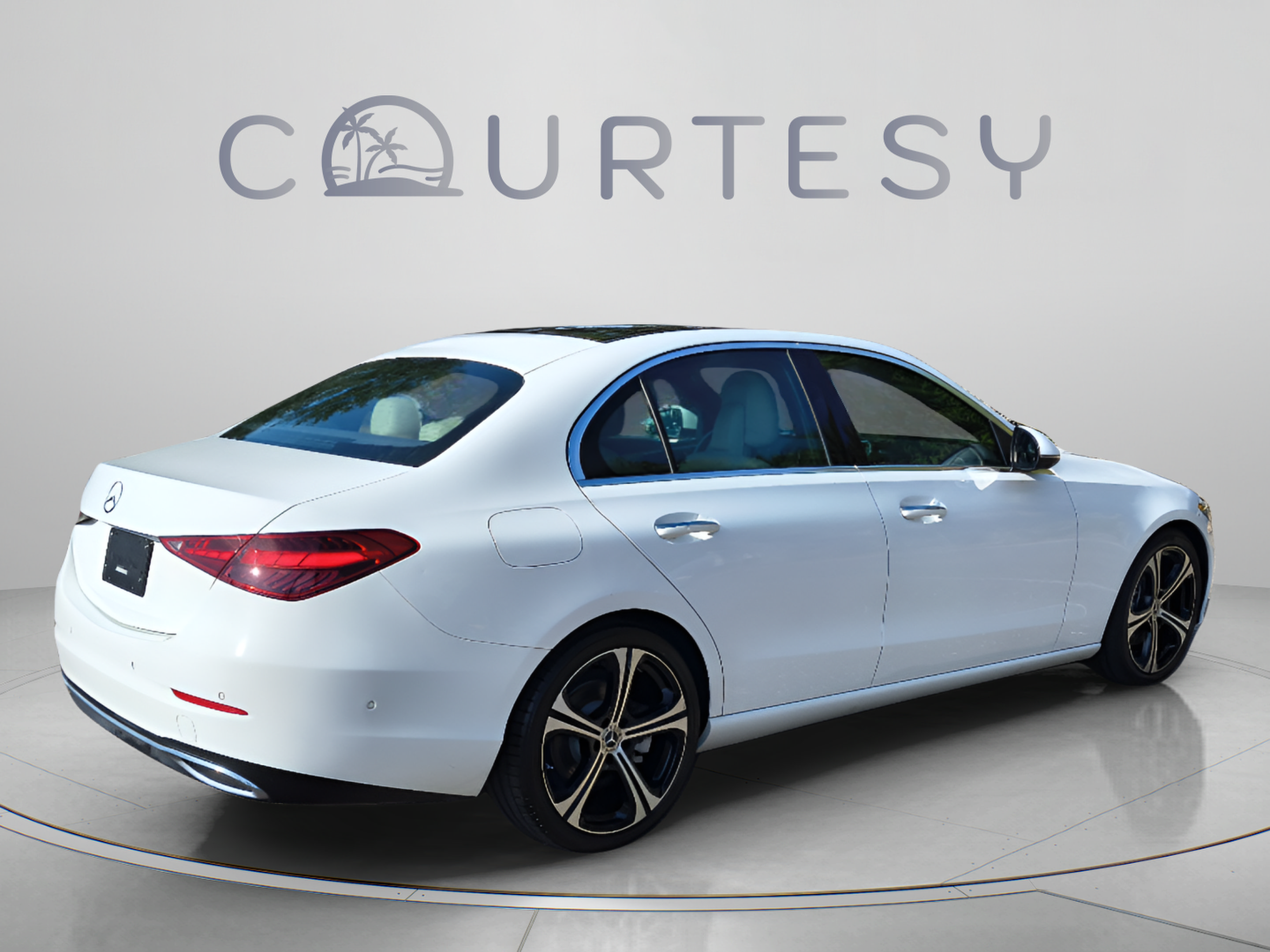 Used 2023 Mercedes-Benz C 300 Sedan image 5