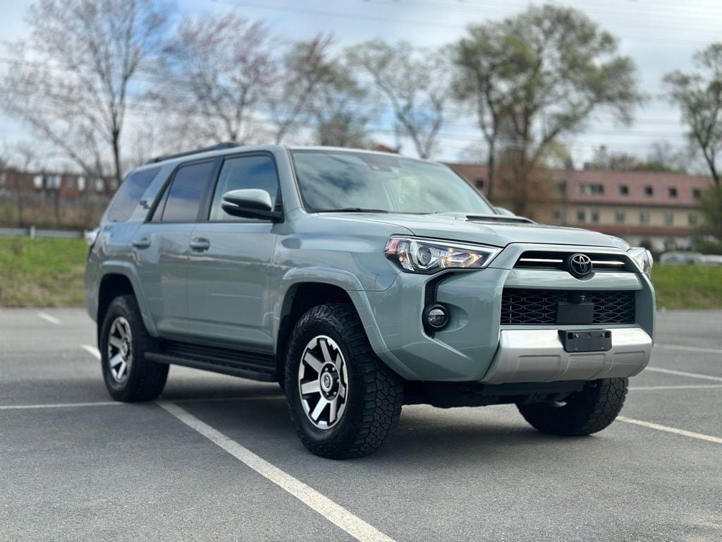 Used 2022 Toyota 4Runner TRD Off-Road Premium AWD/4WD image 8
