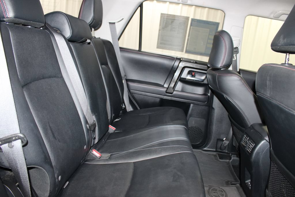 Used 2023 Toyota 4Runner TRD Off-Road Premium AWD/4WD image 29