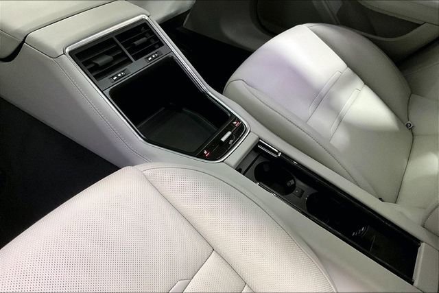 Used 2020 Porsche Panamera 4S image 24