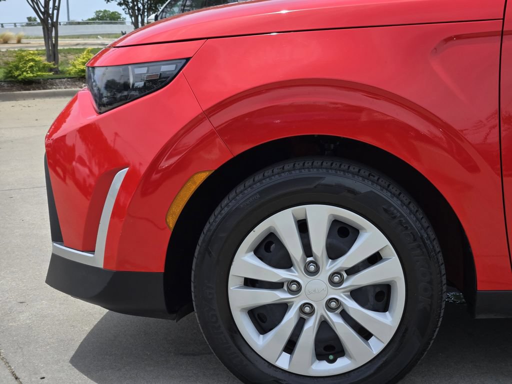 Certified 2023 Kia Soul LX FWD image 14
