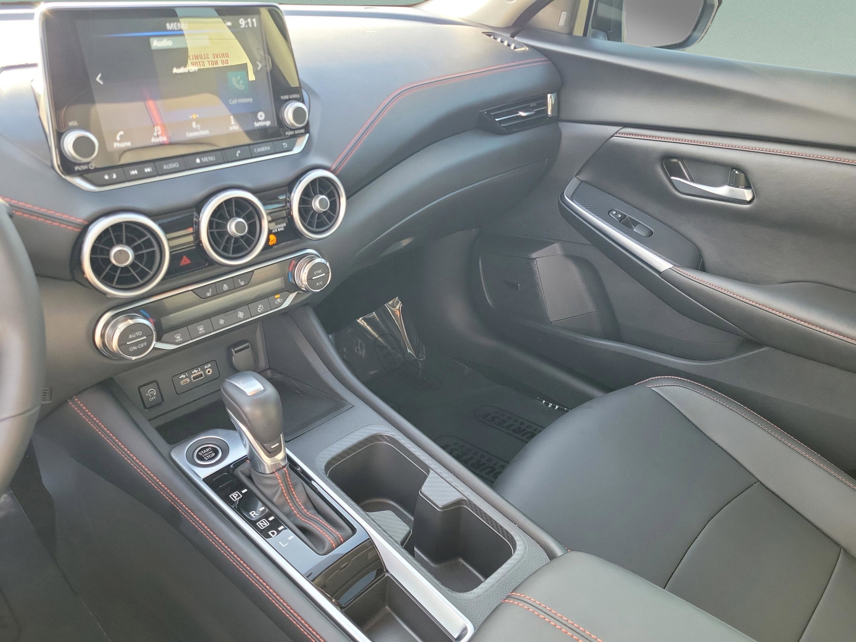 Used 2025 Nissan Sentra SR w/ SR Premium Package image 29