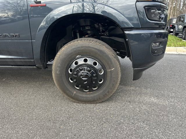 New 2026 RAM 3500 Limited image 12