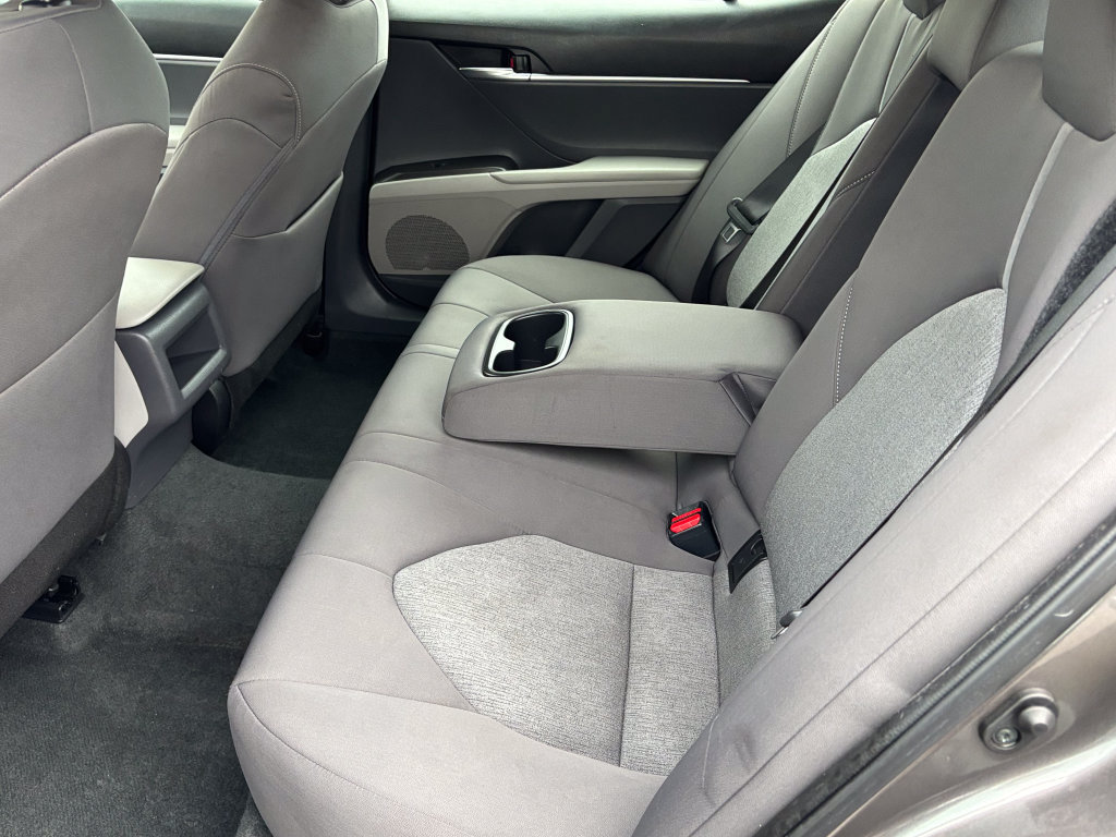 Used 2022 Toyota Camry LE FWD image 42
