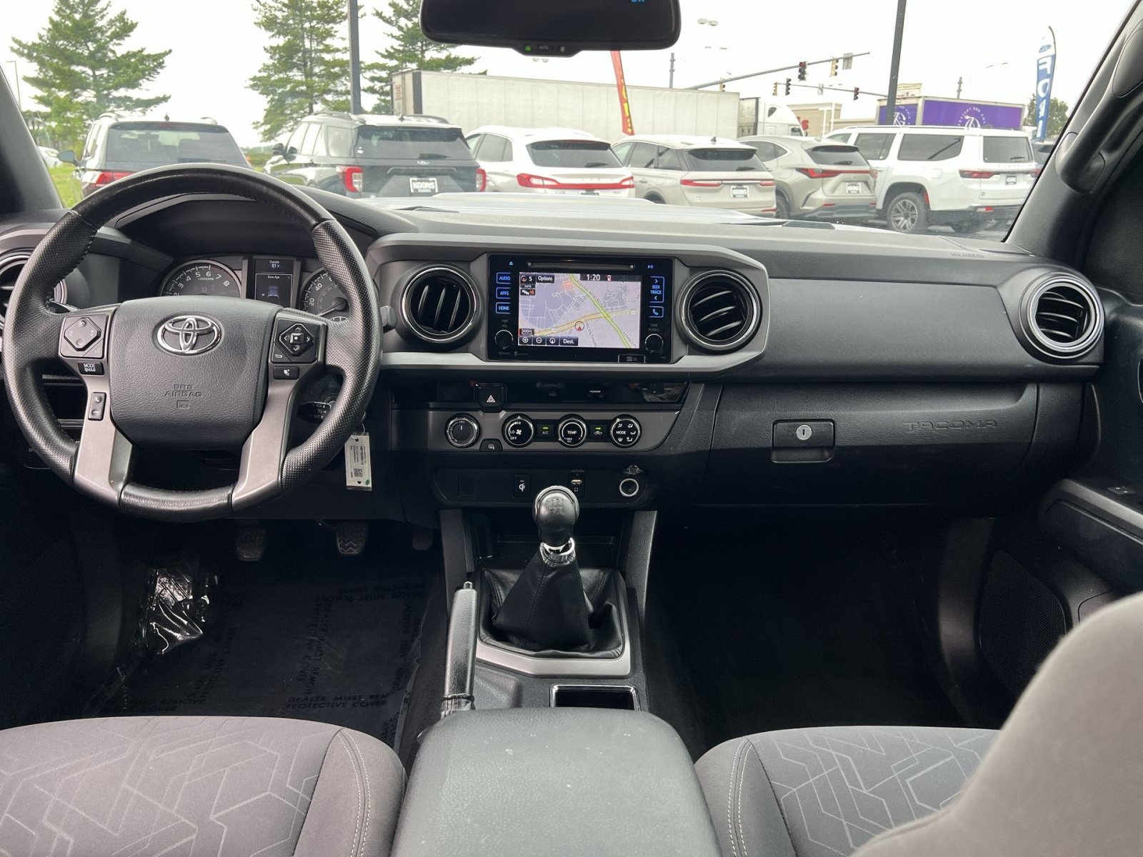 Used 2016 Toyota Tacoma TRD Sport w/ Towing Package AWD/4WD image 23