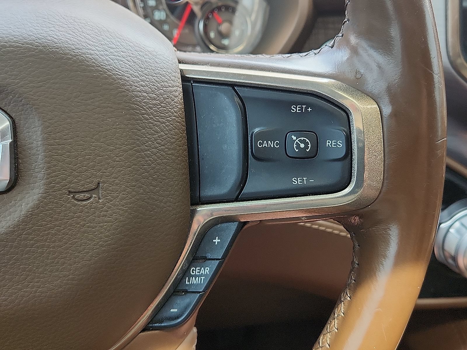 Used 2019 RAM 1500 Limited AWD/4WD image 18
