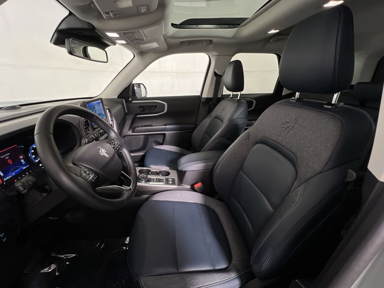 Used 2024 Ford Bronco Sport Outer Banks w/ Tech Package AWD/4WD image 13