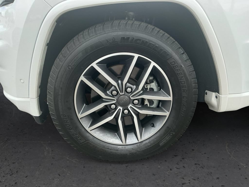 Used 2020 Jeep Grand Cherokee Overland AWD/4WD image 13