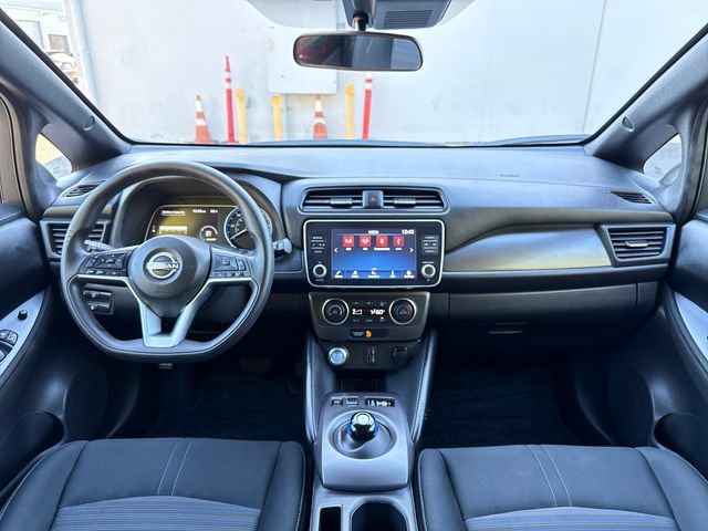 Used 2025 Nissan Leaf S FWD image 11