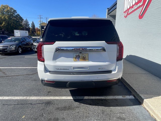 Used 2023 GMC Yukon XL SLT image 8