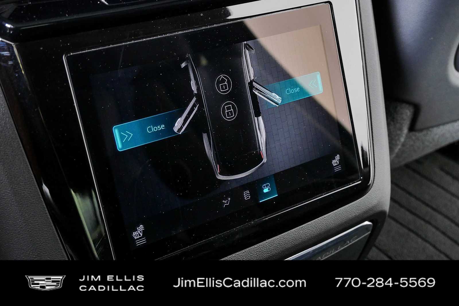 Used 2025 Cadillac Escalade IQ Luxury 2 w/ LPO, Premium Carpet Package AWD/4WD image 21