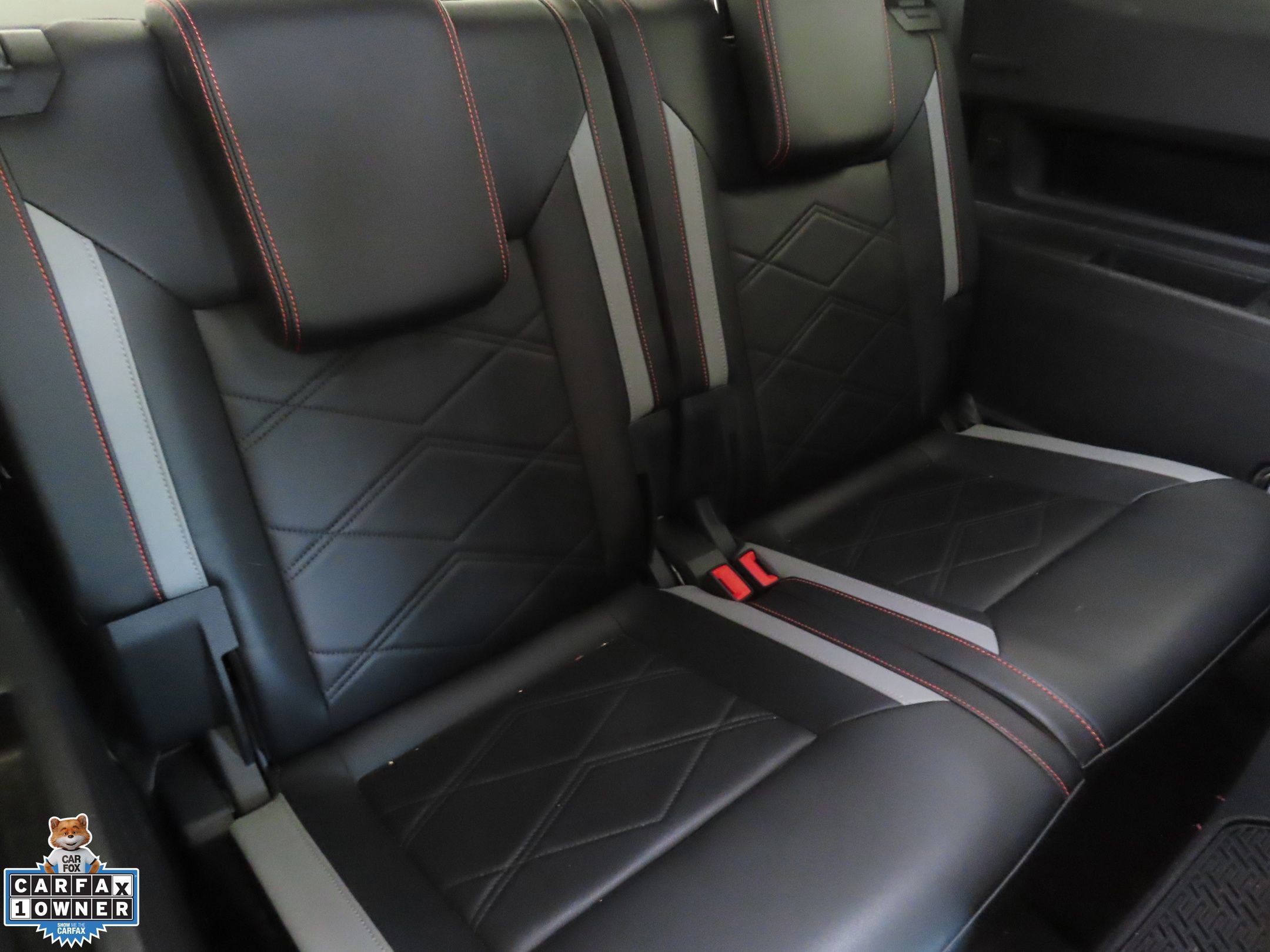 Used 2024 Volkswagen Atlas Peak Edition SE AWD/4WD image 23