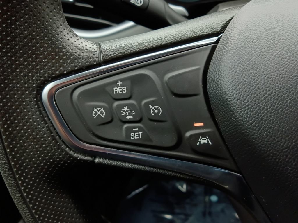 Used 2024 Chevrolet Malibu LT FWD image 11