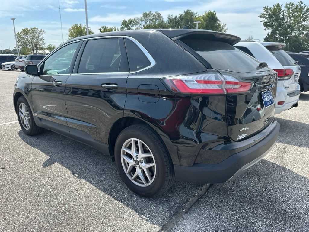 Used 2024 Ford Edge SEL w/ Convenience Package AWD/4WD image 3