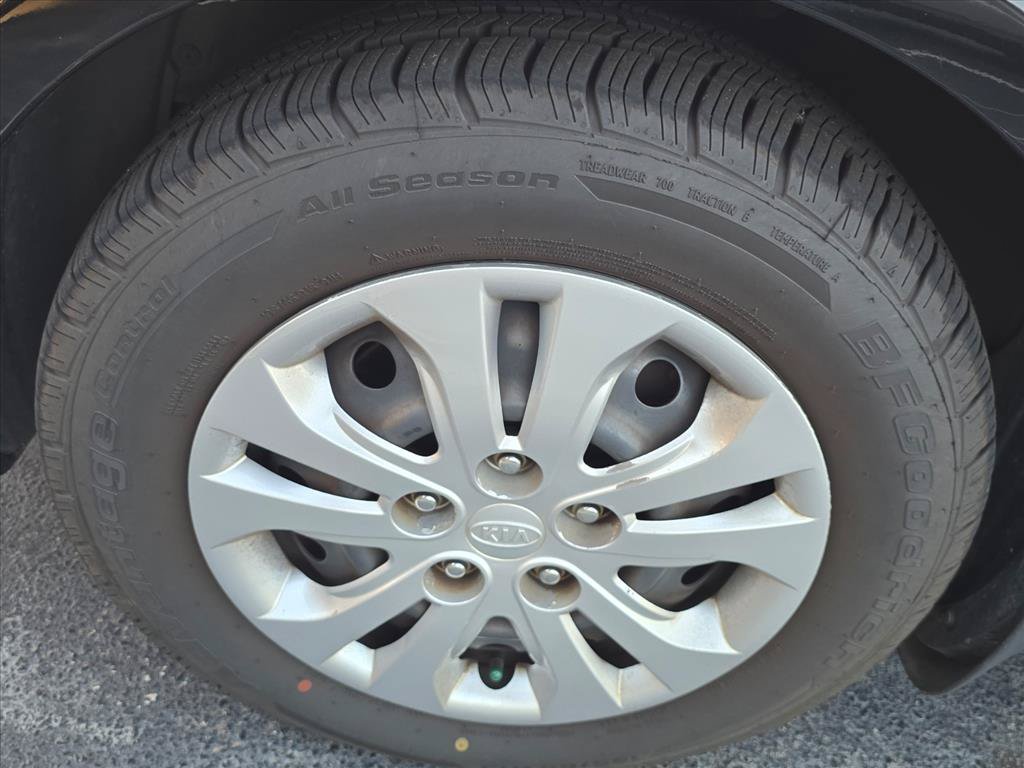Used 2011 Kia Forte EX FWD image 4