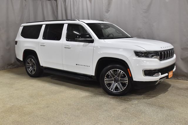 Certified 2024 Jeep Wagoneer L Series II w/ Flexible Seating Group image 4