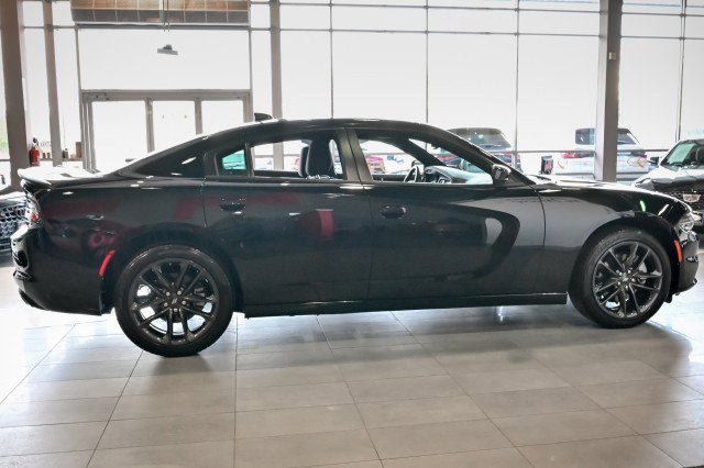 Used 2023 Dodge Charger SXT w/ Blacktop Special Edition AWD/4WD image 4