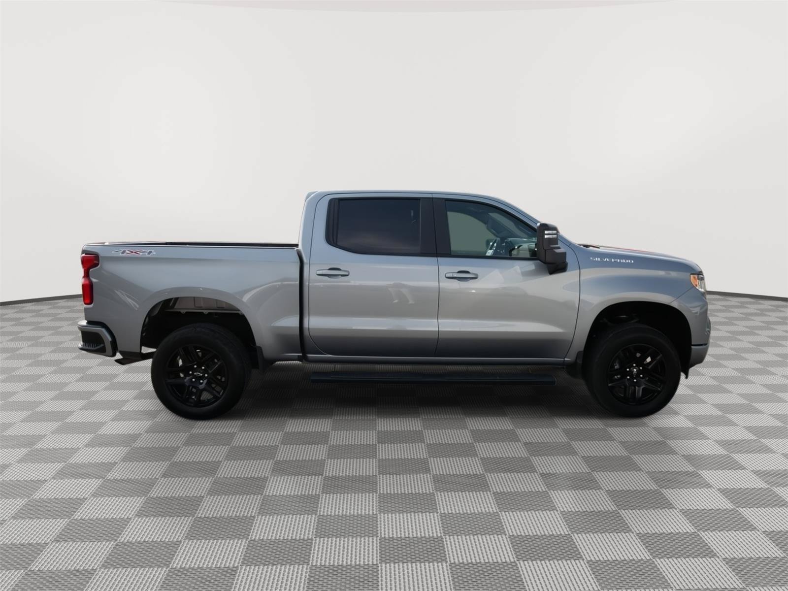 Used 2024 Chevrolet Silverado 1500 RST w/ Convenience Package II AWD/4WD image 4