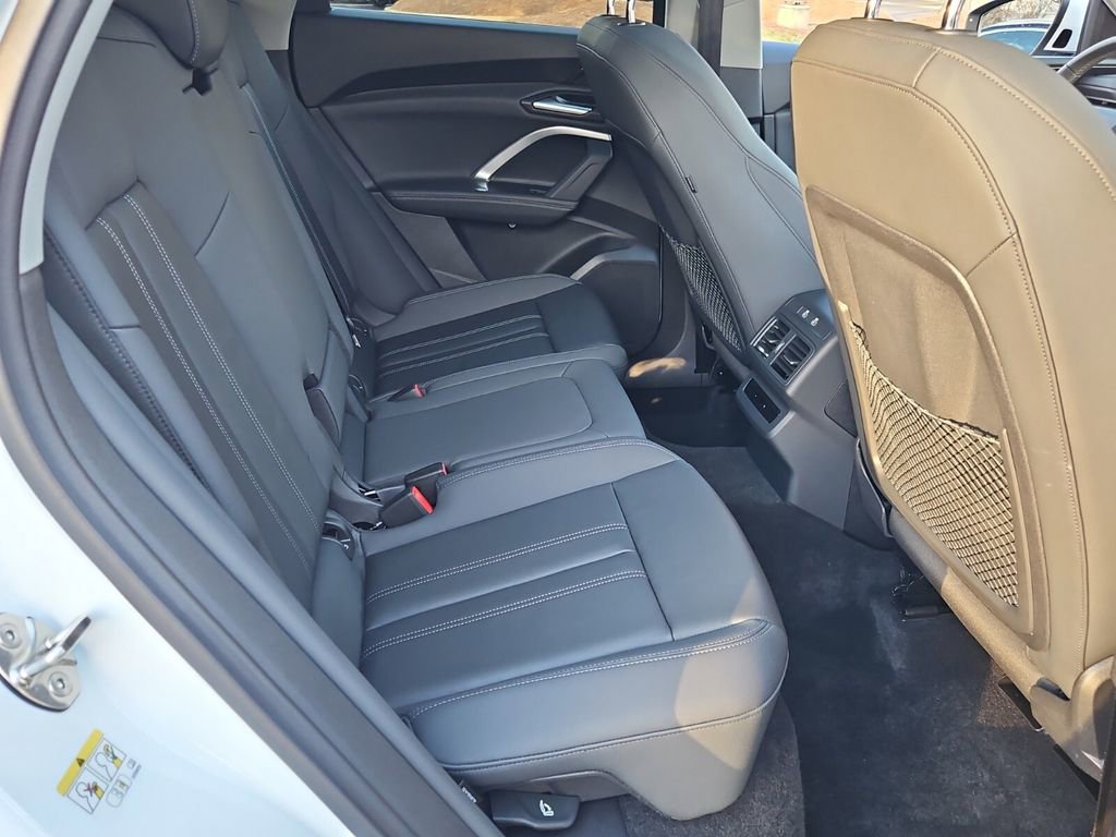 Certified 2025 Audi Q5 Premium Plus w/ Premium Plus AWD/4WD image 18