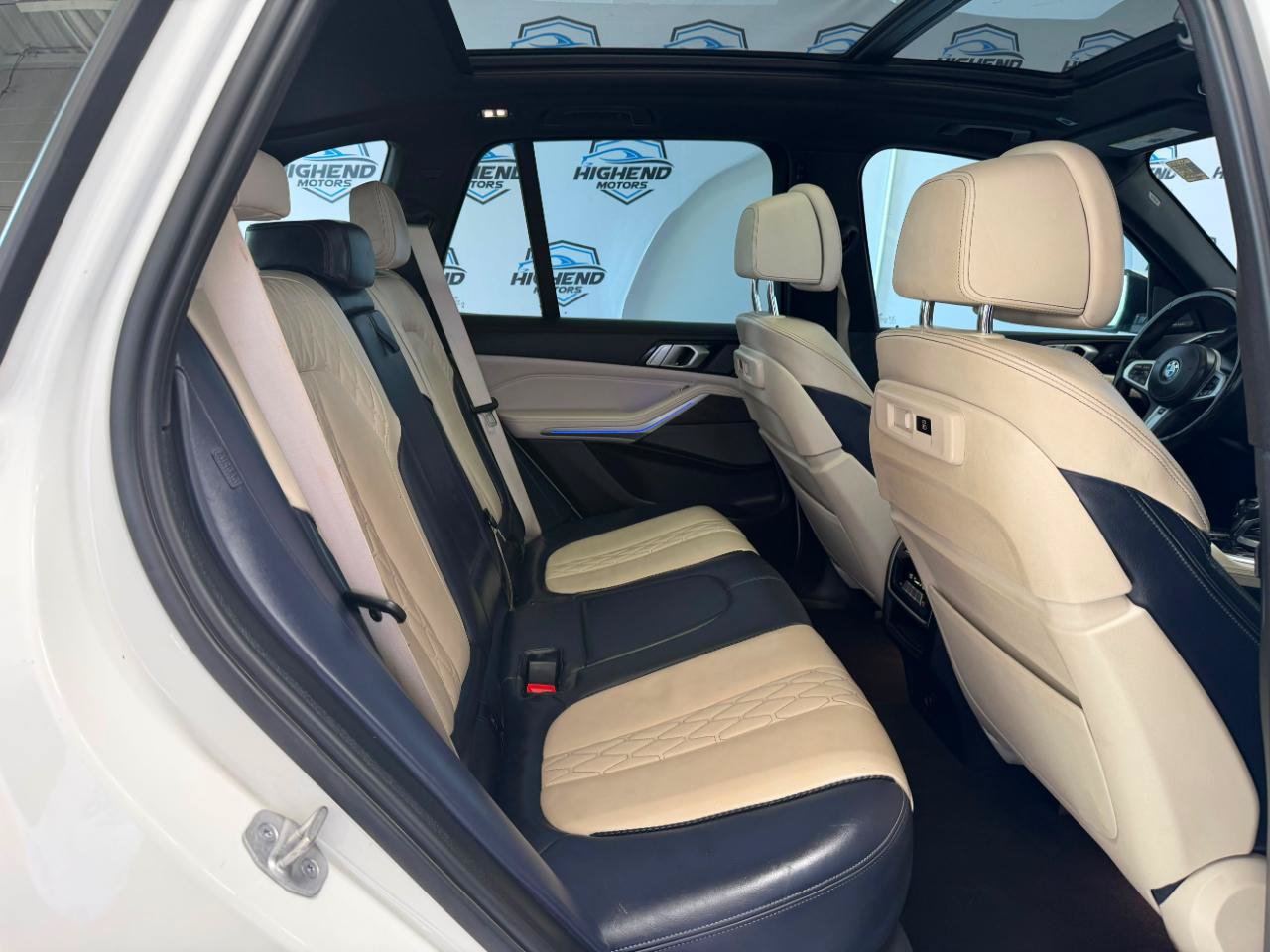 Used 2022 BMW X5 M50i w/ Premium Package AWD/4WD image 26
