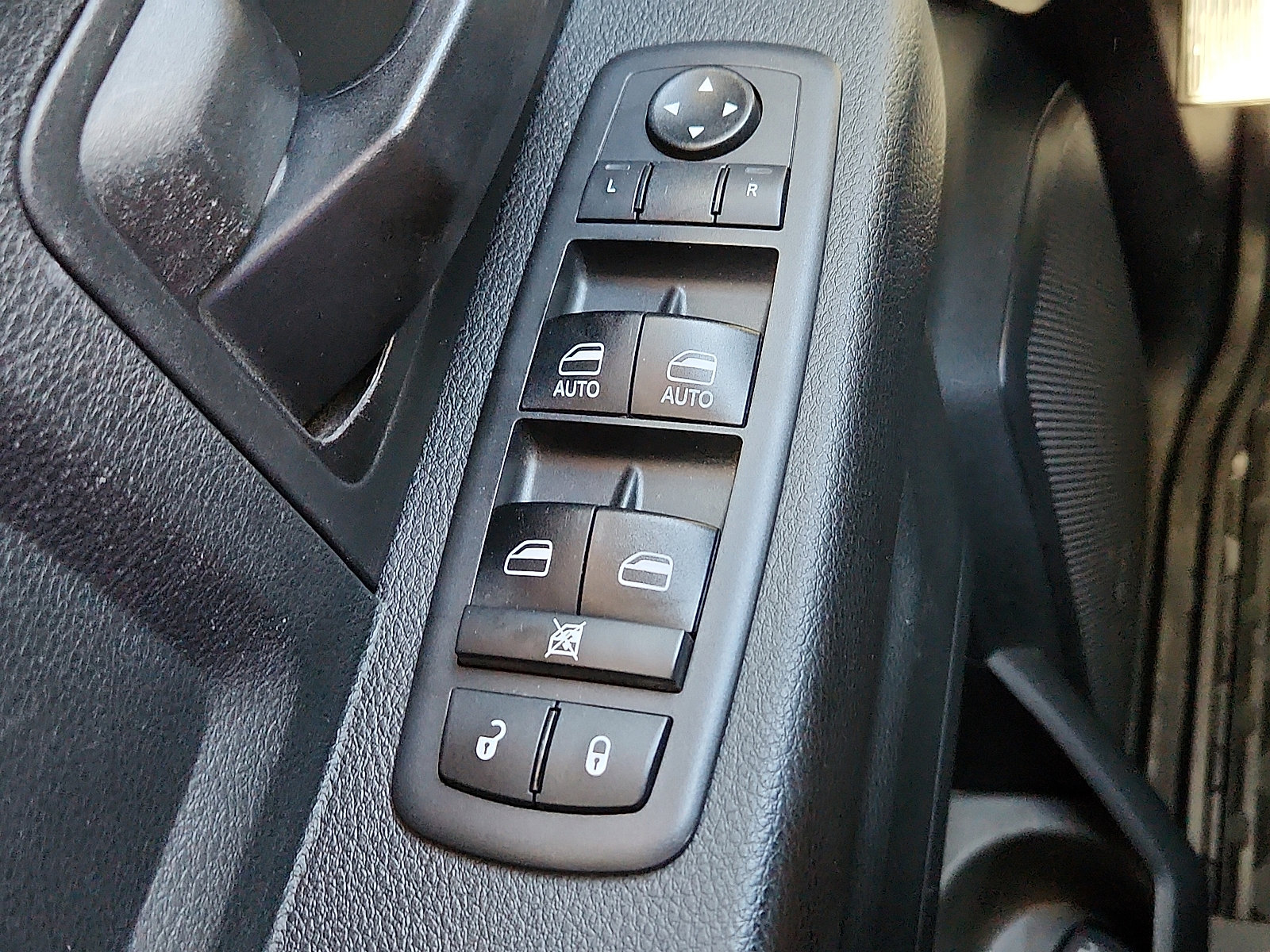 Used 2021 RAM 5500 Tradesman w/ Chrome Appearance Group image 17