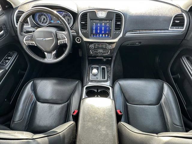 Used 2015 Chrysler 300 C w/ Light Group image 19