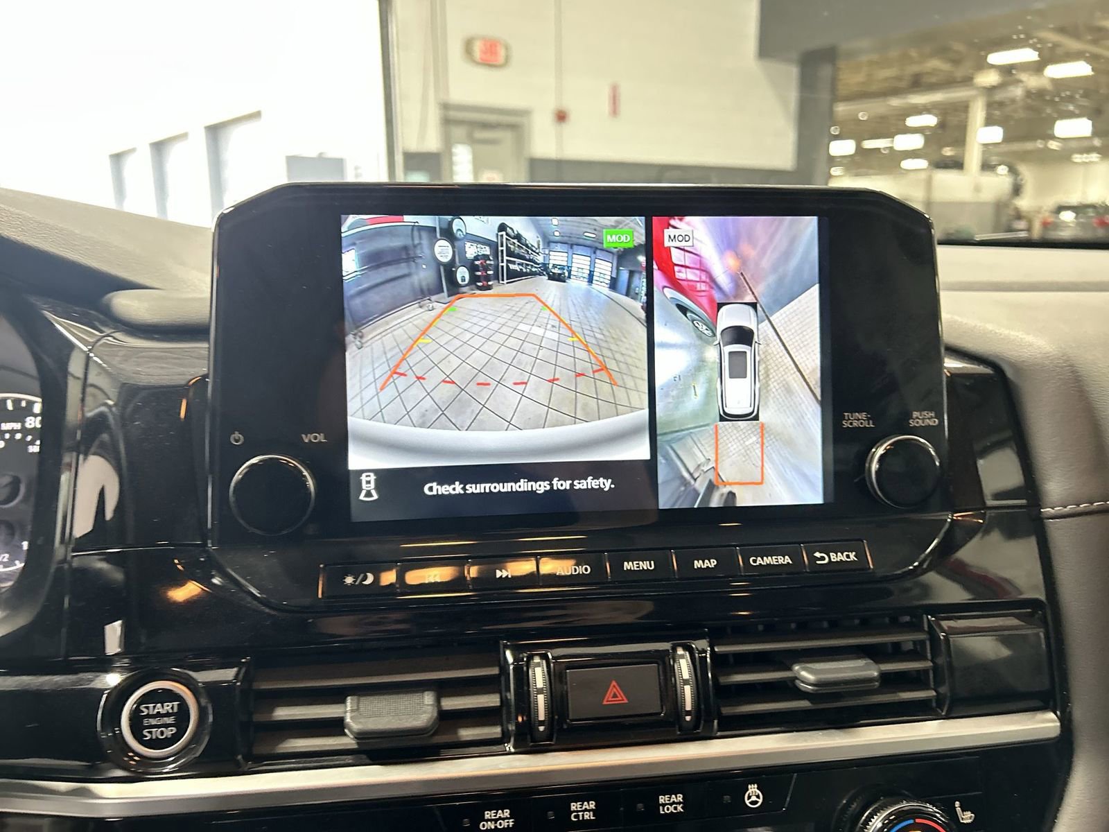 Certified 2024 Nissan Pathfinder SL AWD/4WD image 17