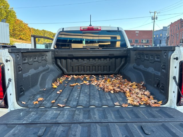 Used 2024 Chevrolet Colorado ZR2 w/ ZR2 Convenience Package III AWD/4WD image 21