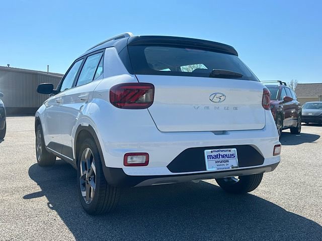 New 2026 Hyundai Venue SEL image 4