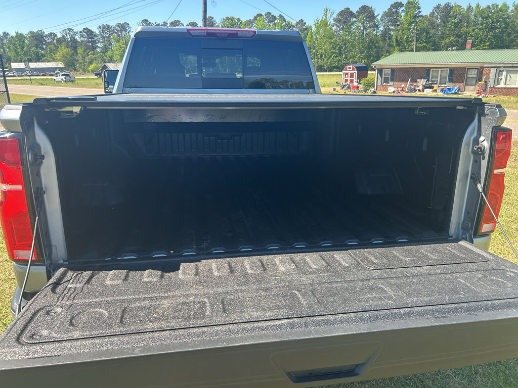 Used 2025 Chevrolet Silverado 2500 LTZ w/ LTZ Premium Package image 15