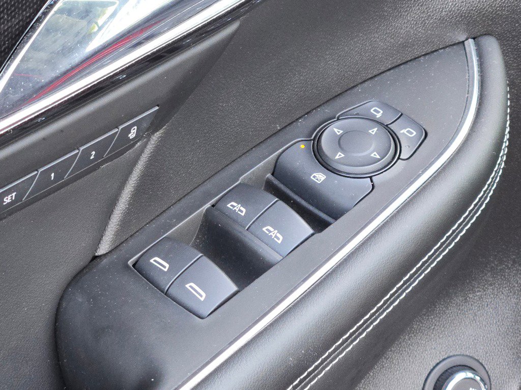 Used 2023 Buick Envision Essence w/ Sport Touring Package image 21