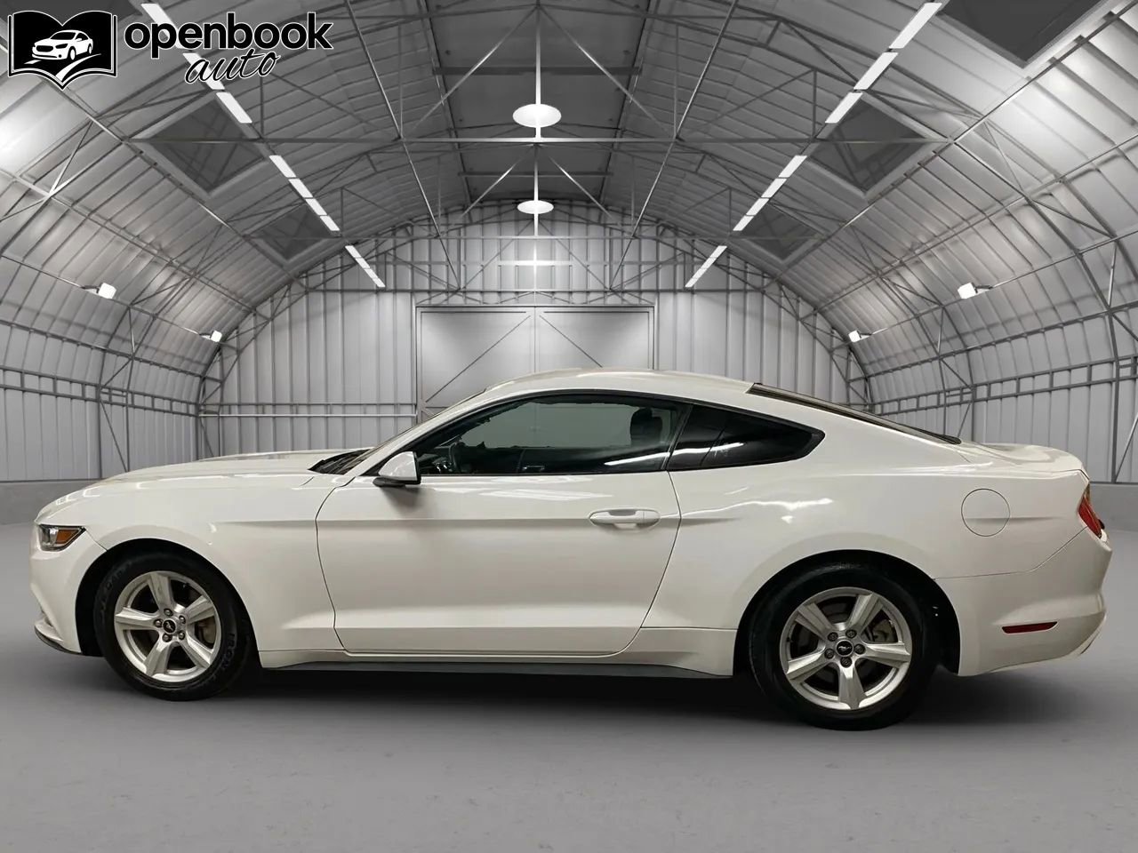 Used 2017 Ford Mustang Coupe image 8