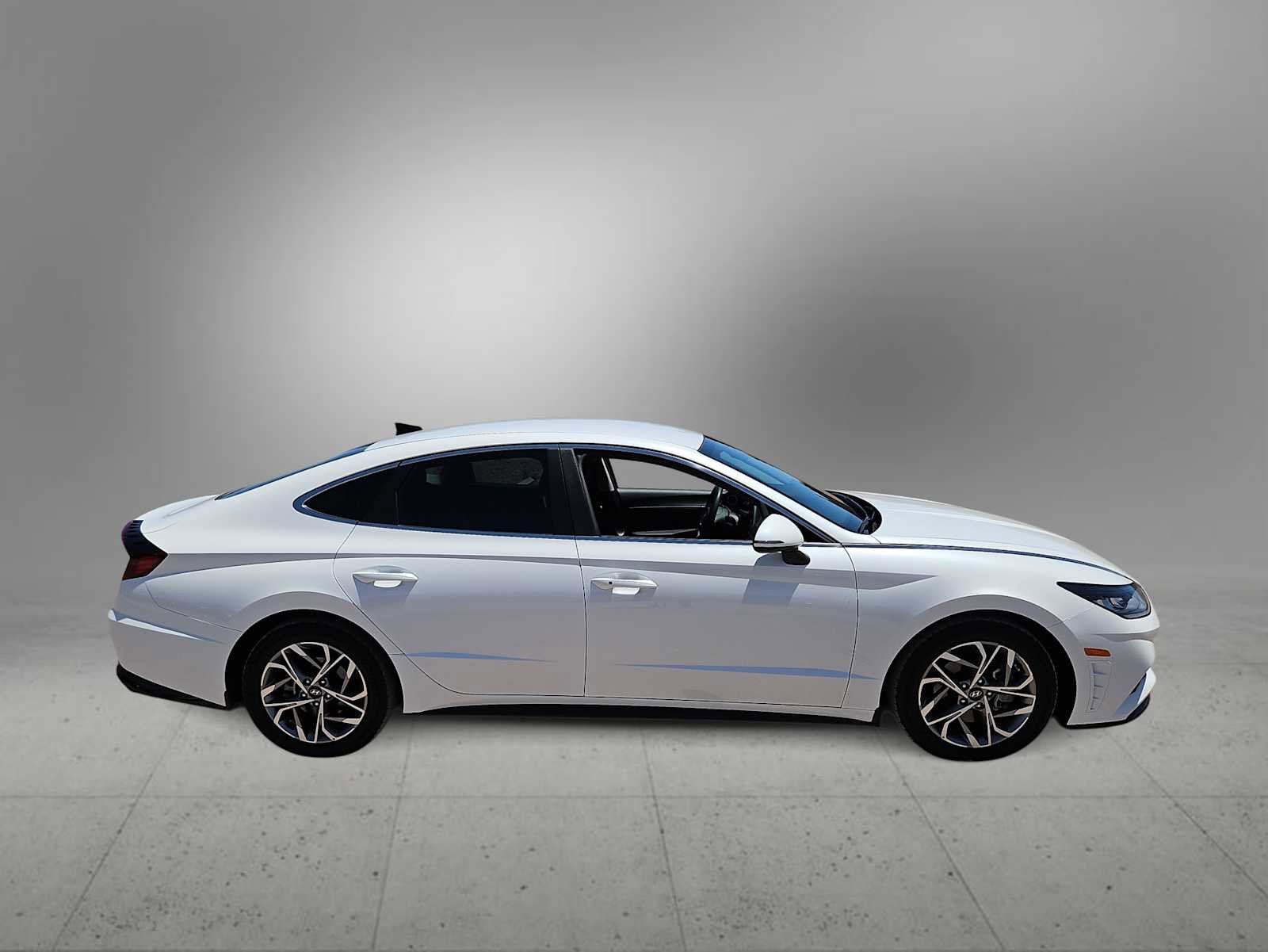 Certified 2022 Hyundai Sonata SEL FWD image 9