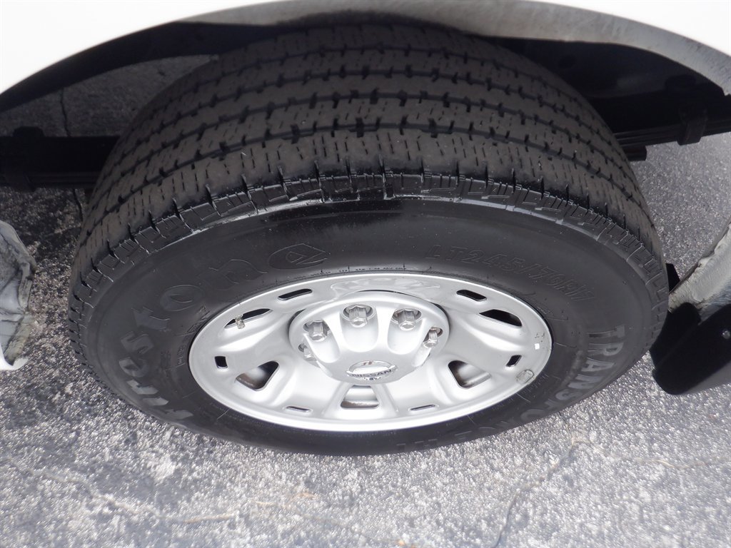 Used 2020 Nissan NV 2500 SV image 10