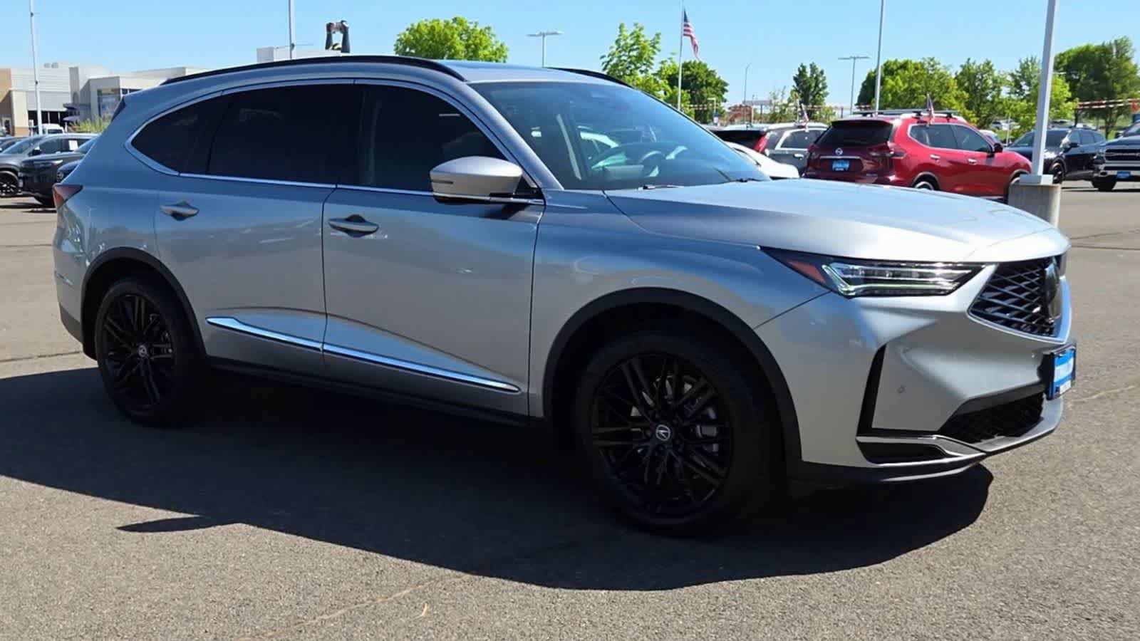 Used 2025 Acura MDX SH-AWD w/ Technology Package image 2
