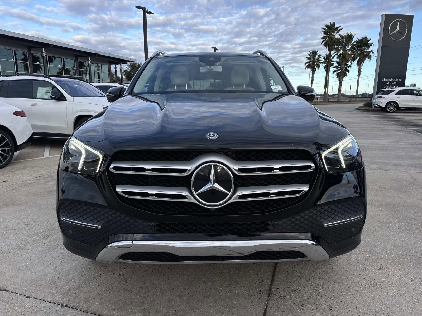 Used 2020 Mercedes-Benz GLE 350 4MATIC image 2