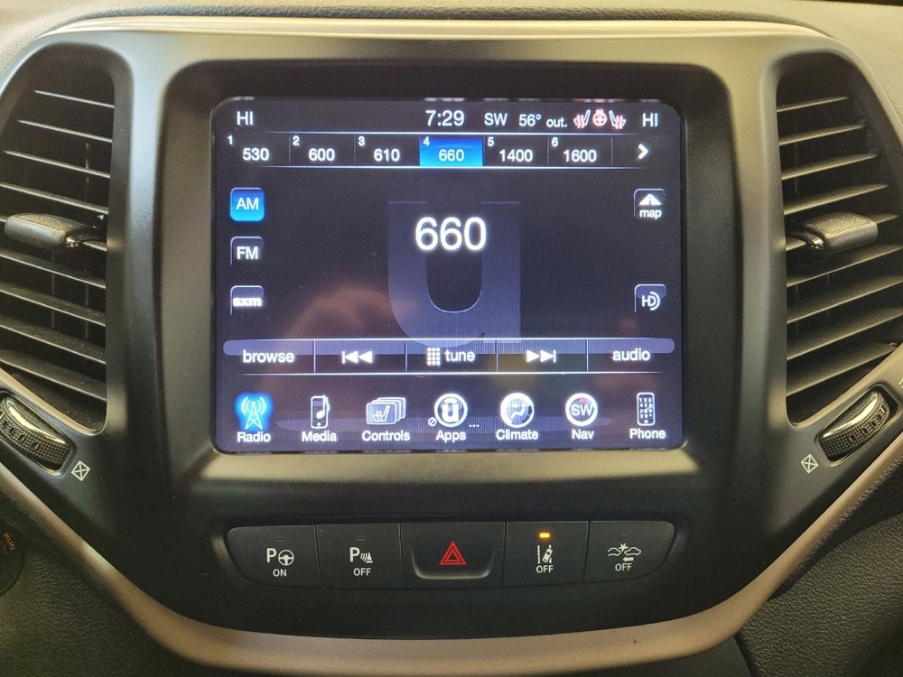 Used 2018 Jeep Cherokee Limited w/ Technology Group image 25