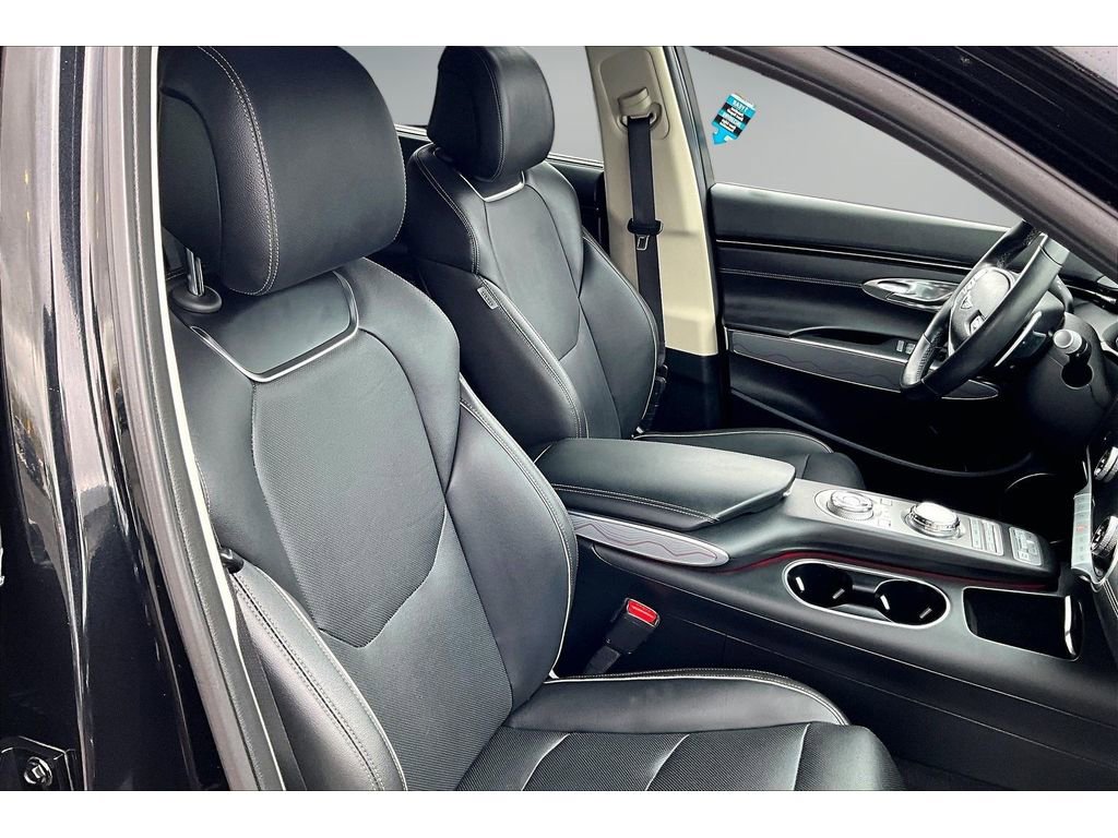 Used 2023 Genesis GV70 2.5T w/ Advanced Package image 24