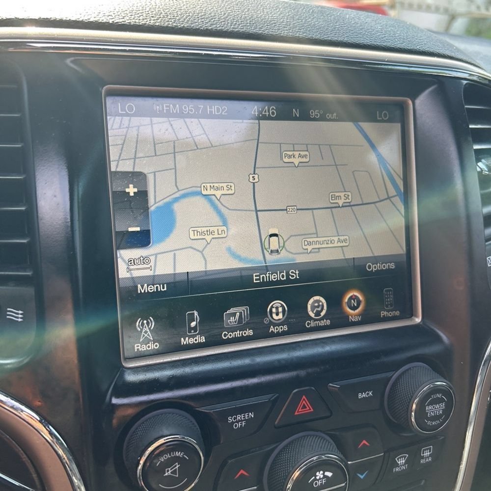 Used 2016 Jeep Grand Cherokee Limited AWD/4WD image 9