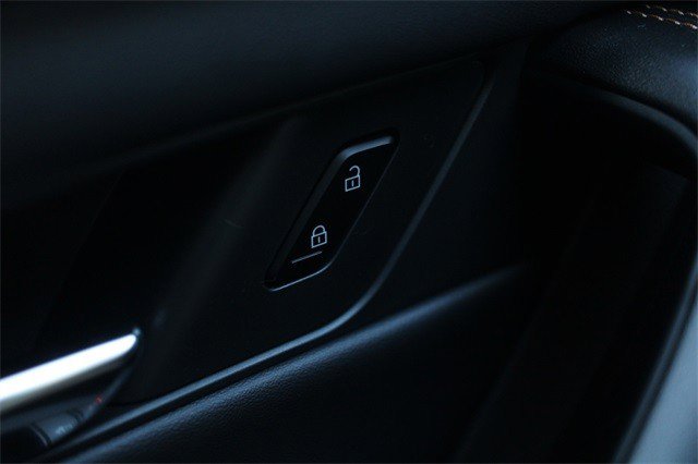 Certified 2025 MAZDA CX-70 Plug-In Hybrid w/ Premium Plus image 15