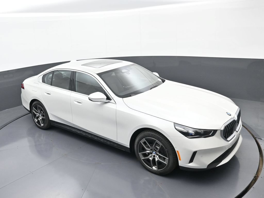 New 2027 BMW 530i xDrive w/ Premium Package AWD/4WD image 30