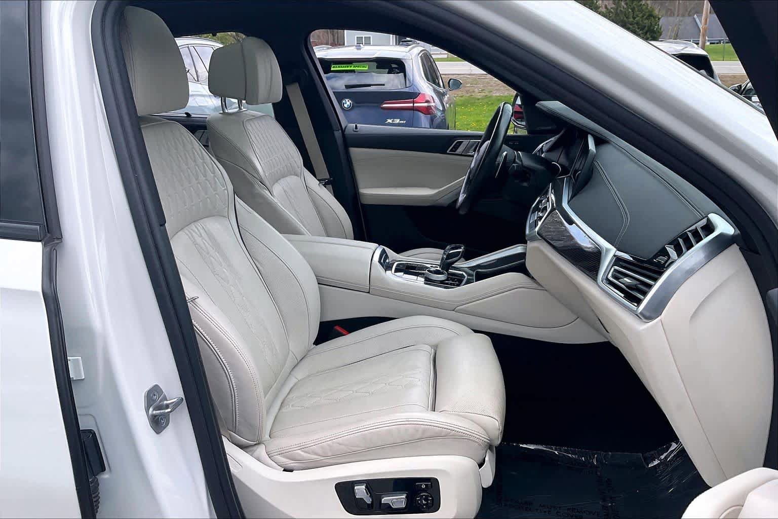 Certified 2023 BMW X6 M50i w/ Executive Package AWD/4WD image 8