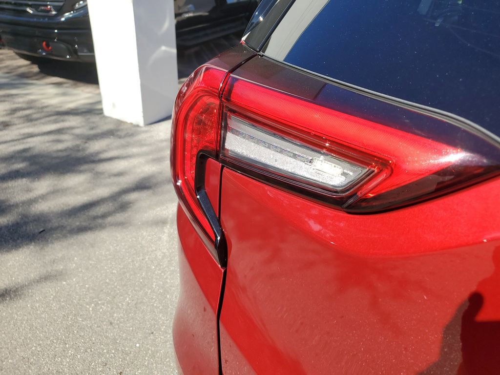 Certified 2022 GMC Terrain SLT image 28