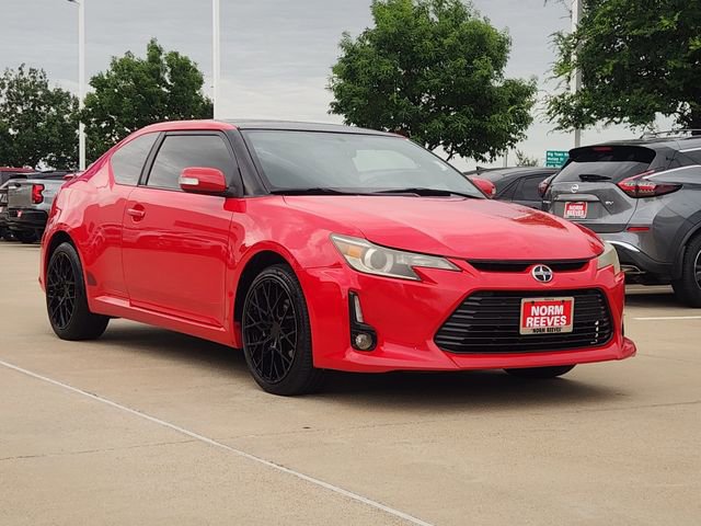 Used 2015 Scion tC FWD image 2