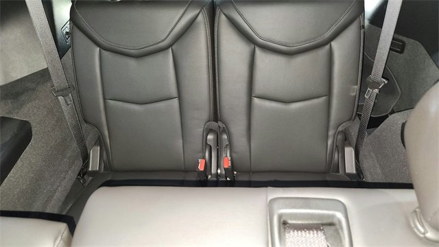 Used 2023 Cadillac XT6 Sport w/ LPO, ONYX Package image 18