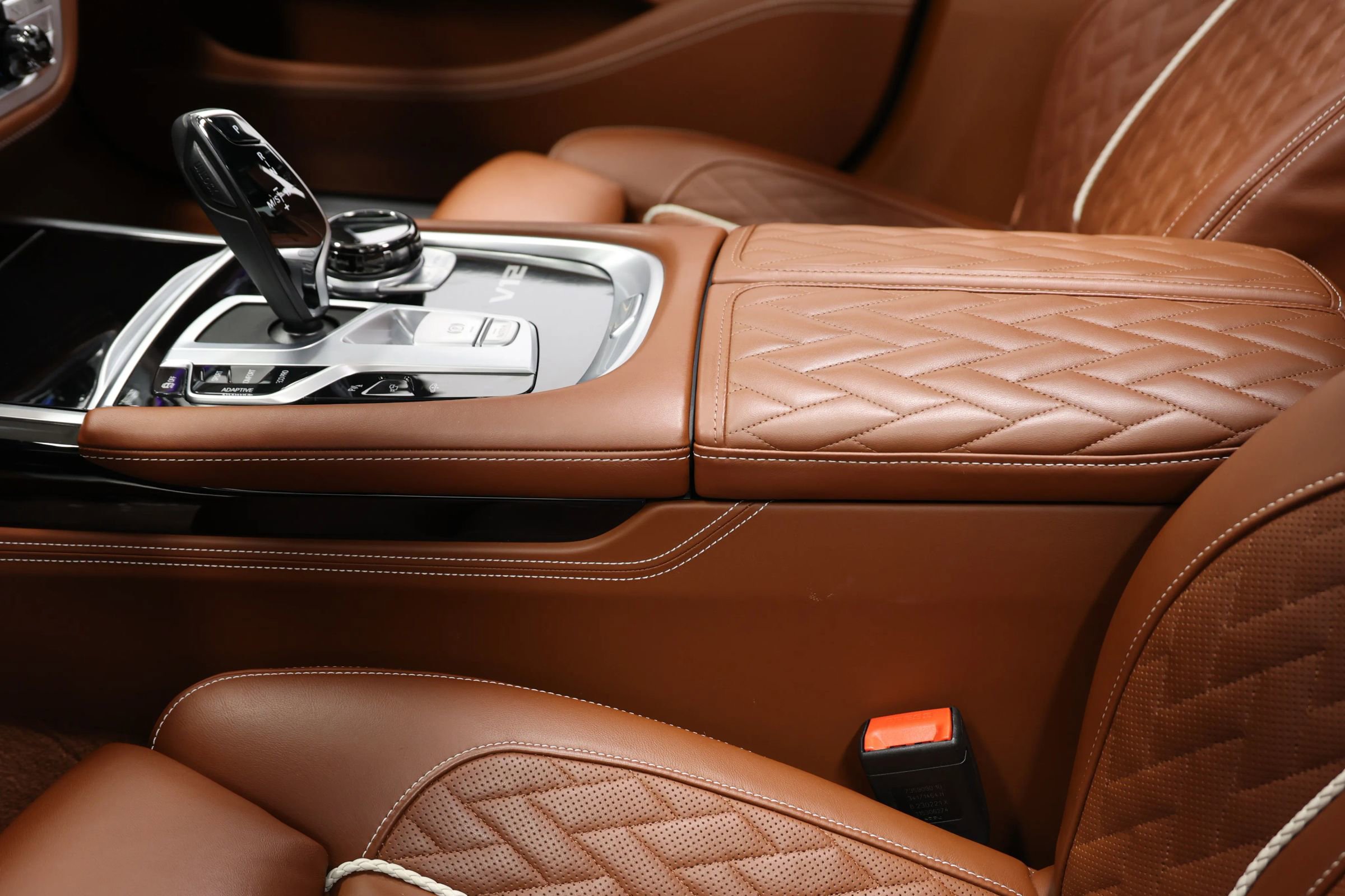 Used 2022 BMW M760i xDrive w/ Luxury Rear Seating Package image 46