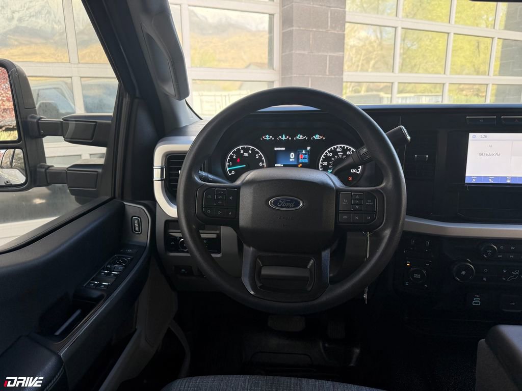 Used 2023 Ford F350 XLT image 38